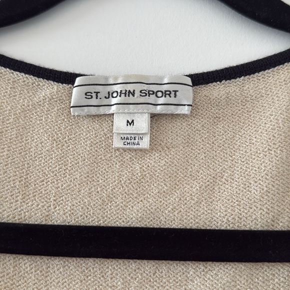 St. John Sport Knit Shell Tank M Cream and Navy - Picture 2 of 4